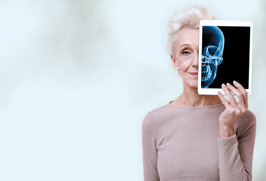 Kvinde med x-ray billede