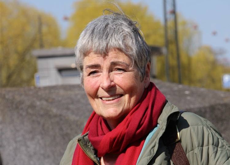 "Nu kan jeg nemt få skoene på igen!"