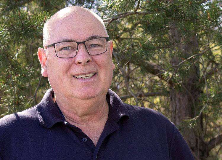 Tilfreds Wellvita-kunde fortæller om sin oplevelse med kosttilskud til prostata og vandladning